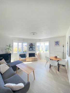 beautiful danish apartment on the beach with 2 free bikes, Copenhagen